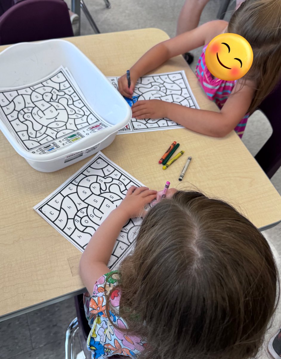 Last week we started our math bin routine 🎲 Ss worked together to play dice games, colour by numbers, sorting by shape, and completed a fine motor task with stickers #Kindergarten #Mathematics <a href="/ThamesfordPS/">Thamesford_PS</a>