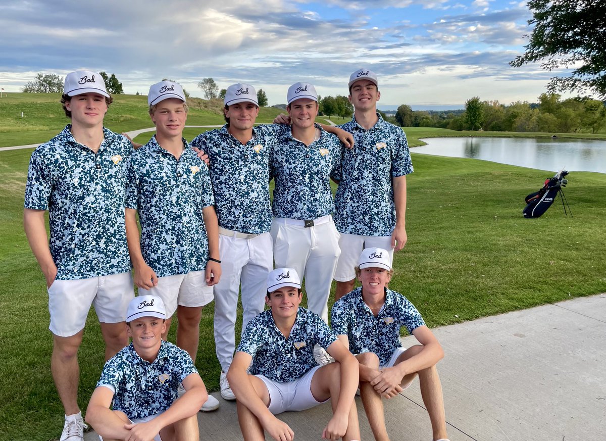 Wahlert Boys Golf tweet media