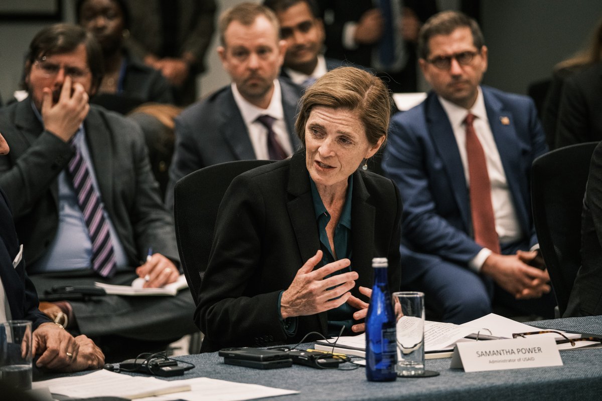 ChamberGlobal's tweet photo. The @USChamber was honored to host President @ZelenskyyUa for an important discussion on Ukraine's energy needs and security. We were joined by leaders including @PowerUSAID, @OMarkarova, @DepSecStateMR, and some of America's top CEOs. #UNGA79

Learn more: https://t.co/FXFCt7G8zA https://t.co/UYuHP3FILr