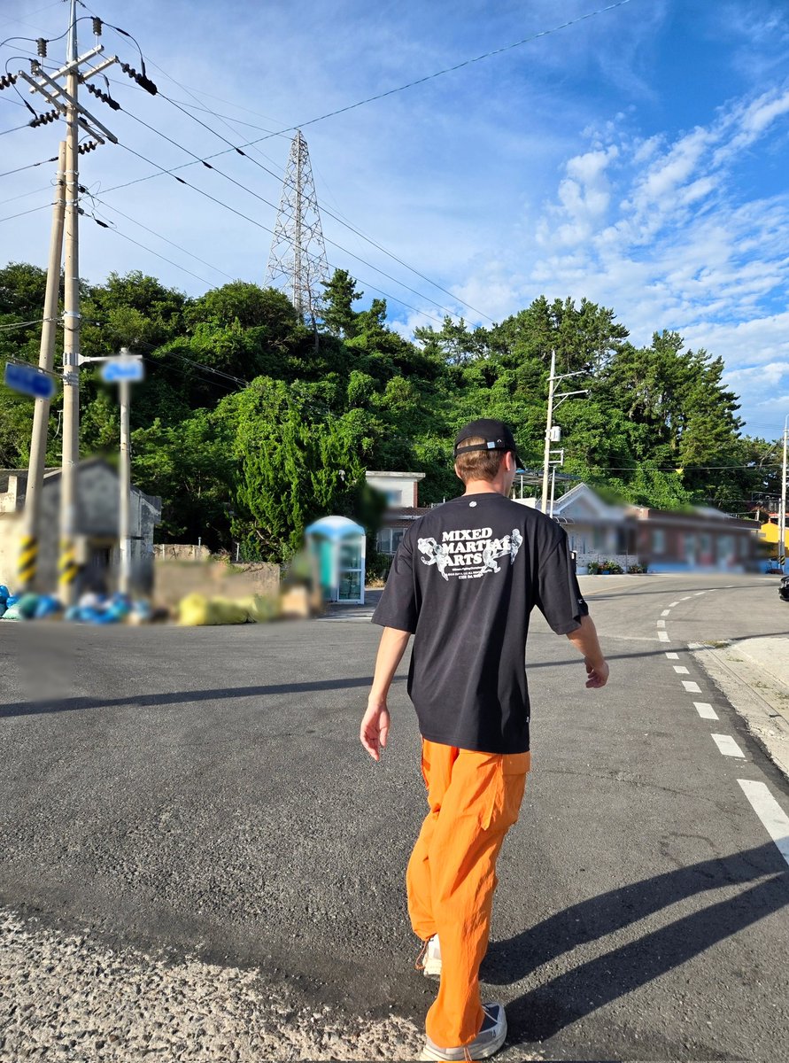 Junsu_PALMTREE's tweet image. 🏝타..탈출! ૮⸝⸝ᴗ͈ ‸ ᴗ͈⸝⸝ა
준수머구리의 칼퇴현장 포착👀