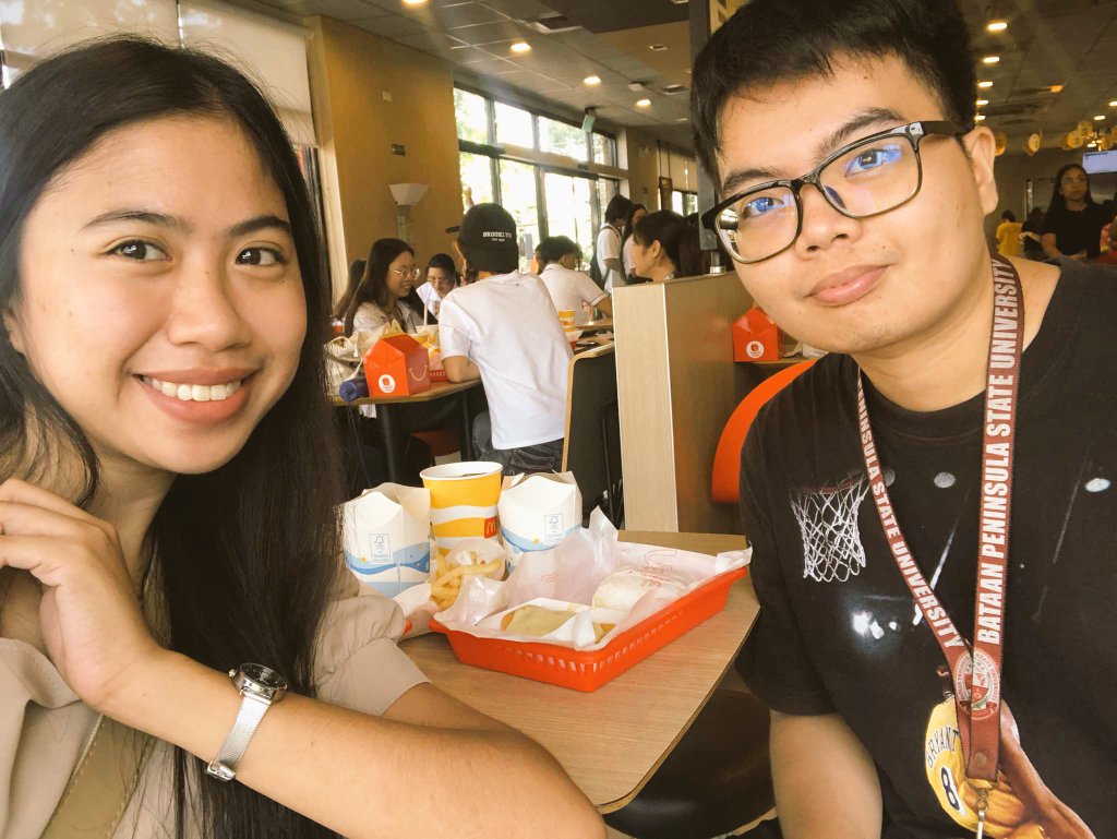 _krsclyn's tweet photo. very happy, very joyful, very ecstatic😂🫶 https://t.co/IkO3KLEmEu