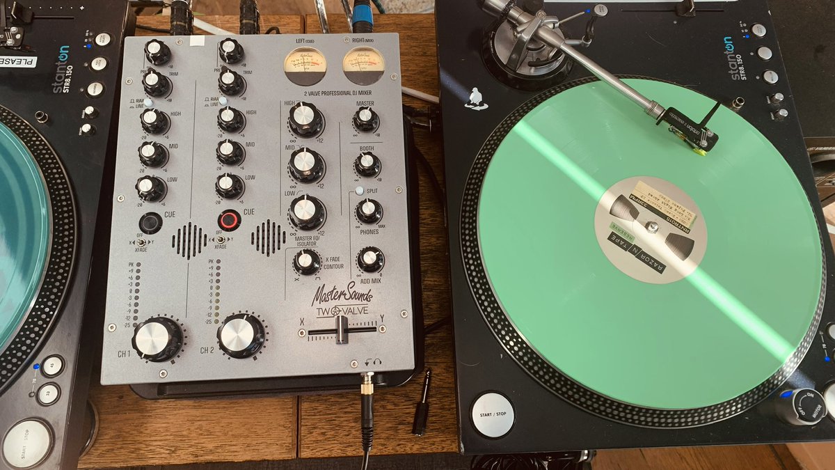 finally got to play some records through the warmth of a <a href="/mastersoundsuk/">MasterSounds</a> mixer — shame they’re no longer in production 🎶🎛️🎶
