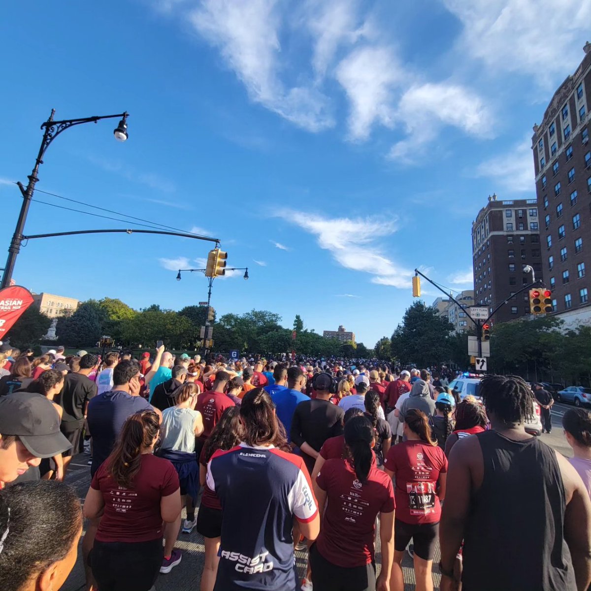 Beautiful weather and an even better run!

#bronx10mile #nyrr