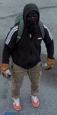 LVMPD's tweet photo. UPDATE:

Through the course of the investigation, we have additional images of a suspect we believe is involved in more than 20 burglaries across our community.

We urge you to contact @LVMPDSVAC Patrol Investigations at 702-828-2639 or email SVACPD@lvmpd.com with any information.
You can remain anonymous by contacting @CrimestoppersNV at 702-385-5555

We also have an updated video available here: https://t.co/Tc58gDdI7g
LVMPD Event #LLV240700102587