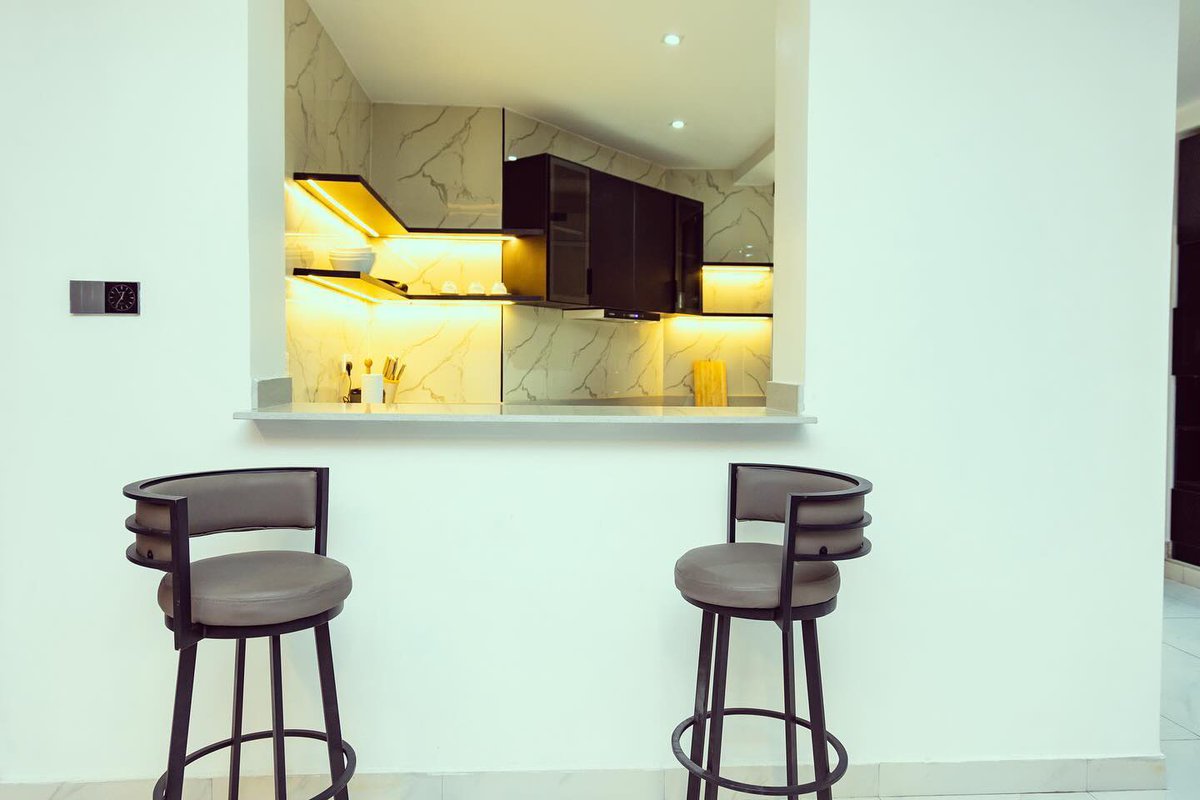 ShortletsAvenue's tweet photo. Luxury 3-Bedroom Maisonette in Ikoyi

Features:
- Walk stairs  
- Elevator  
- Top-notch security  
- DStv  
- Smart TVs with Netflix  
- Super-fast unlimited WiFi  
- In-built Bluetooth speakers  
- Snooker  
- Swimming pool  
- PS5 available on request  
#Ikoyi #Lagos https://t.co/fhCDD93uJa
