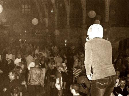 JohnnyBoyPryers's tweet photo. burton town hall 2002 ish https://t.co/S4rpC2n3vz