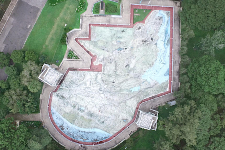 soy_502's tweet photo. El día en el que el "Mapa en relieve" se transformó
¡Increíble! 😲 El Mapa en relieve, ¡más antiguo que Google Earth! #MapaEnRelieve
https://t.co/65ccAqxCGT https://t.co/GlAIP2Q9b4