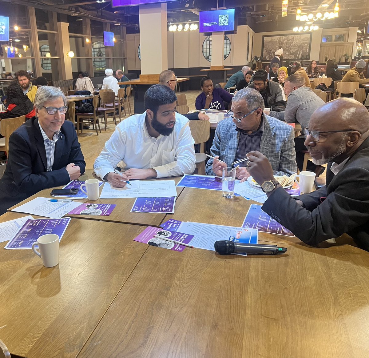 WestMidsVRP's tweet photo. Some really interesting and thought provoking conversations at the @WestMidsPCC Faith Consultation event for the new Police and Crime Plan (PCP) run by the @WestMidsVRP team

Have your say on the PCP here: 👉 https://t.co/EEL3aZlIlS https://t.co/s0Ollke4Gv