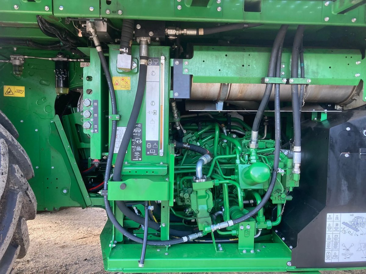 MMMachinery's tweet photo. While not immediately what springs to mind when you hear "the stripper has arrived"....Murray Mallee Machinery are excited to announce the arrival of this 2023 John Deere CS770 Cotton stripper for wrecking! With only 428 engine hours, IF 800/70-R38 and IF 580/80-R34 tyres, the... https://t.co/lmMKAojDUJ