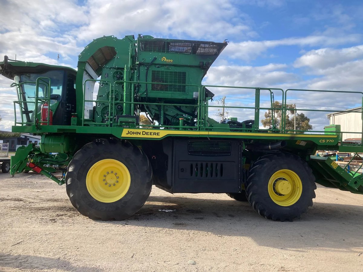 MMMachinery's tweet photo. While not immediately what springs to mind when you hear "the stripper has arrived"....Murray Mallee Machinery are excited to announce the arrival of this 2023 John Deere CS770 Cotton stripper for wrecking! With only 428 engine hours, IF 800/70-R38 and IF 580/80-R34 tyres, the... https://t.co/lmMKAojDUJ