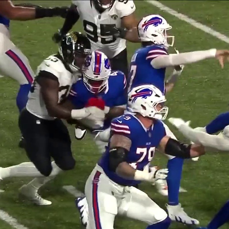 FOX Sports: NFL tweet media