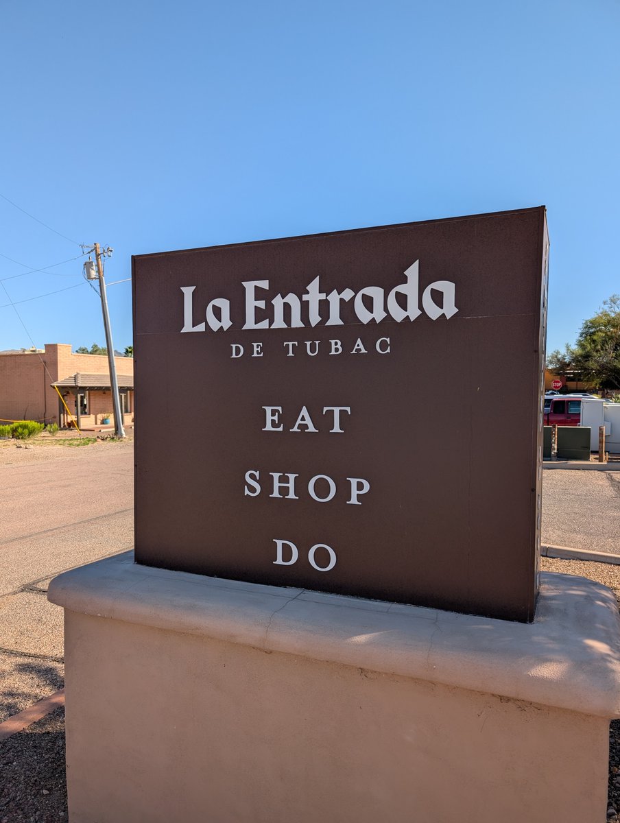 The 'Appy Hour tweet media