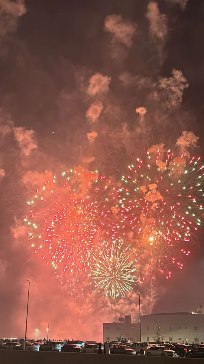 دُمت ياوطني عزيزاً شامخاً
 دُمت لنا فخرا ًوذخراً وعطاء🇸🇦💚.