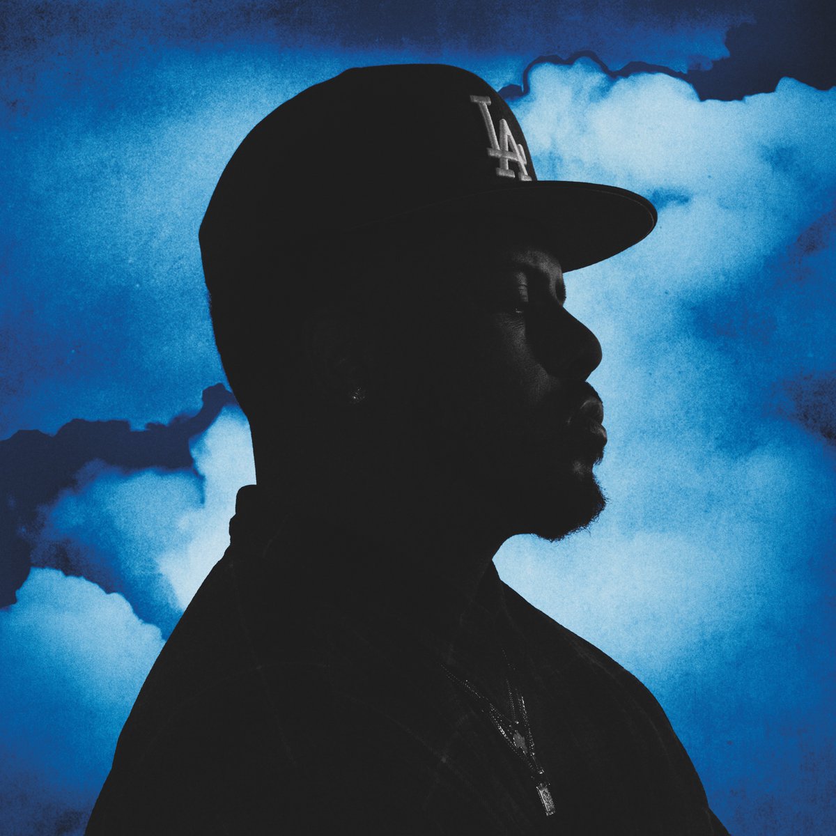 HerFavColor's tweet photo. BLU (&amp;)
EXILE
LOVE (the)
OMINOUS 
WORLD
#OutNow https://t.co/y7GuZR5MjE
