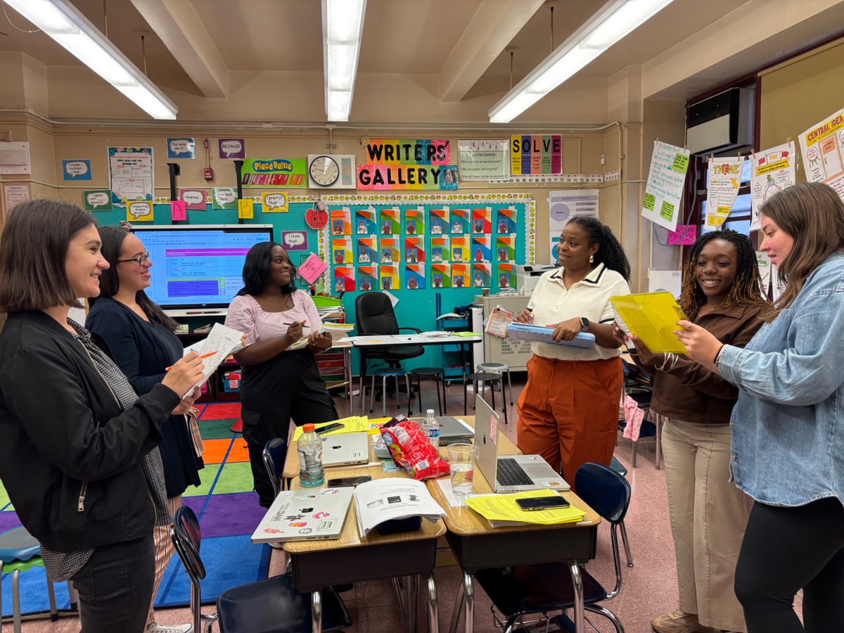 Our fifth grade team participated in an environment walkthrough using a Compliment, Borrow, and Next Step protocol. The walkthrough took 10 minutes total and teachers gave each other peer feedback! 
#classroomEnvironment
#whereCollegeBeginsInPrek