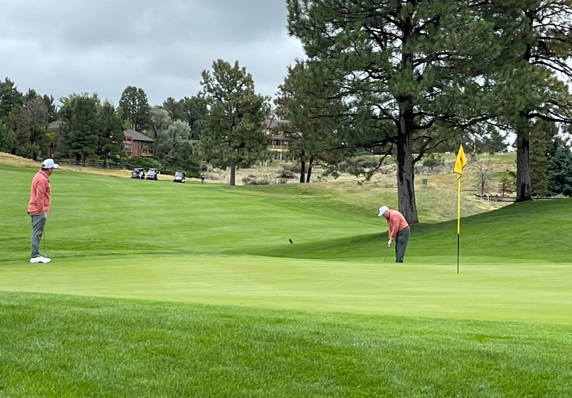 PineryCC's tweet image. Rain or shine, the men of the 20 mile cup showed up and crushed it this weekend! 🏆 Team Lindquist took home the victory and we couldn&apos;t be more proud. Huge shoutout to all the guys for making this tournament an absolute blast! #teamworkmakesdreamwork #20milecup 🌧️☀️