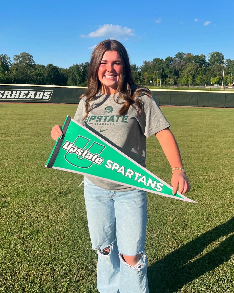 Mia Kovacs tweet media