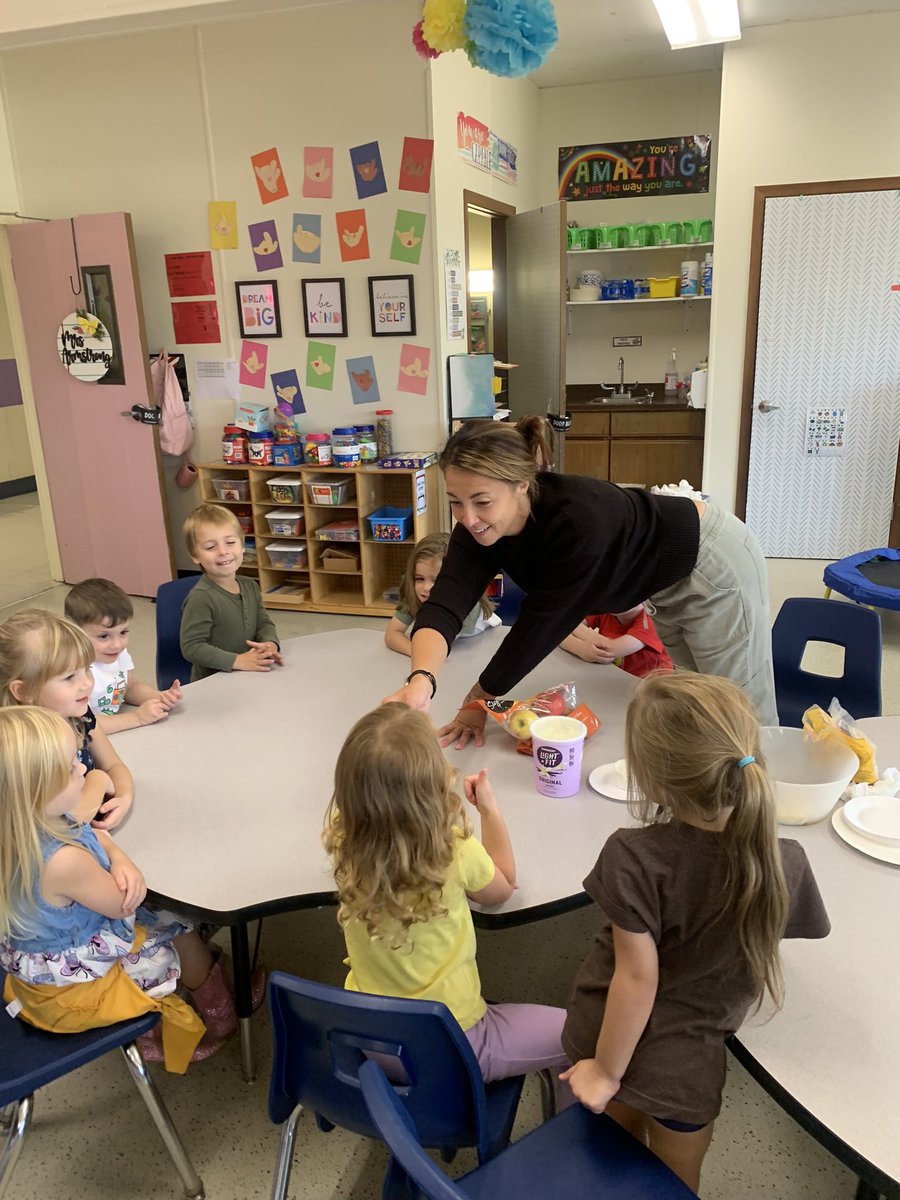 jarmstrong1720's tweet photo. Loved following the recipe, measuring out our ingredients, making yogurt fruit dip and taste testing together π #preschool #cc #koalaclass @StaffordTwpEd @Director_Oxy https://t.co/kjLqW123Bc