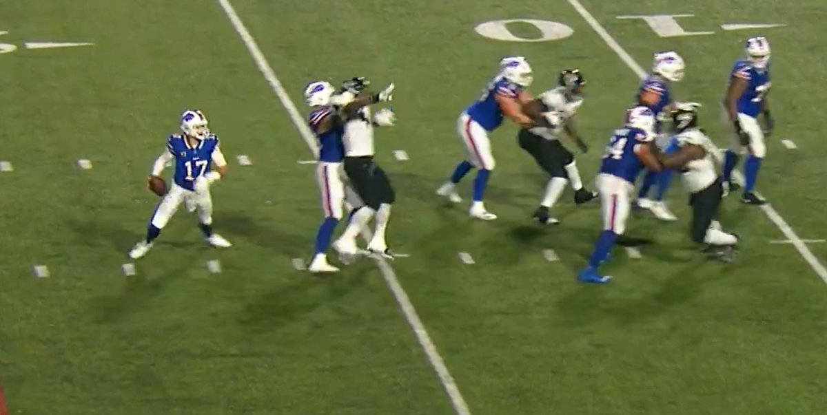 zach_goodall's tweet image. 