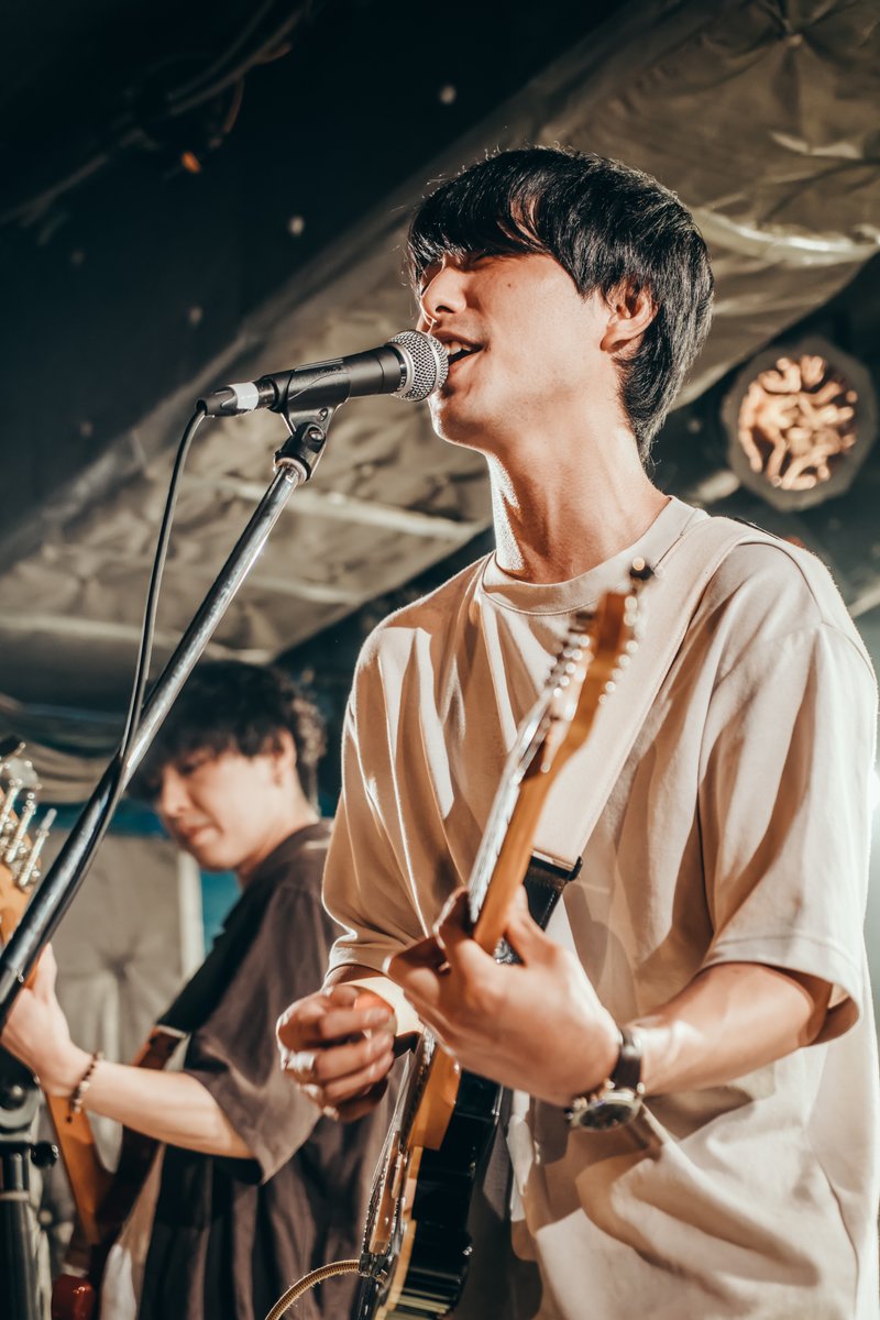 COMES_CLUB's tweet image. 先日は新宿ロフト出演させていただきました。
ありがとうございました！

2024.09.18 新宿LOFT 
-set list-
1.ファルコンに乗って
2.WHISKY
3.ため息
4.クジャクソウ
5.虜の住人
6.Morning

次のライブはまだ未定ですがまたお会いしましょう🥁

(Photo by meraponさん)