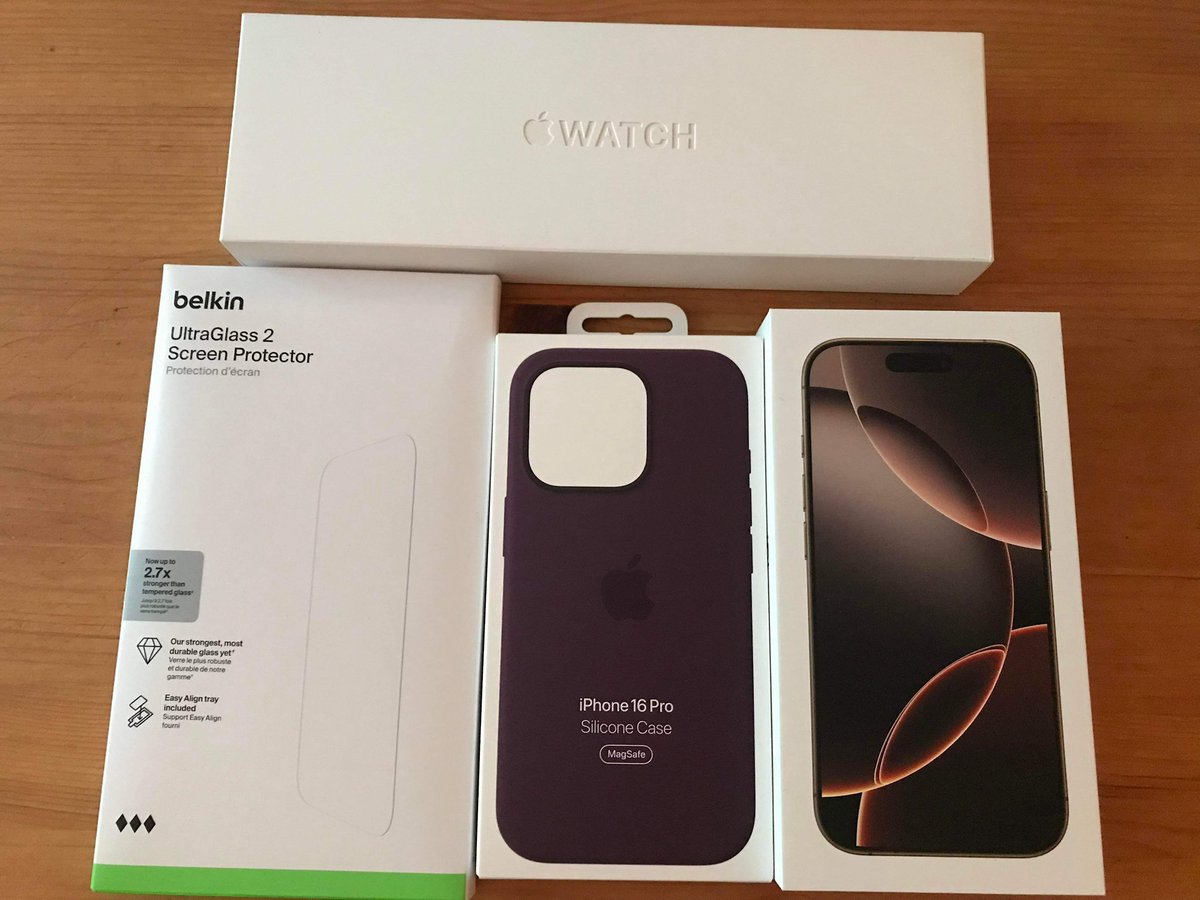 Cilla168's tweet photo. 🍎 My Retirement Presents 🍎 

As part of my retirement celebration, my honey bought all new Apple 🍎Gadgets to replace my current Apple Gadgets.

🆕 iPhone 16 Pro
🆕 Apple Watch 10
🆕 iPad Pro with 1 Terabyte https://t.co/EFYBuIdTU5