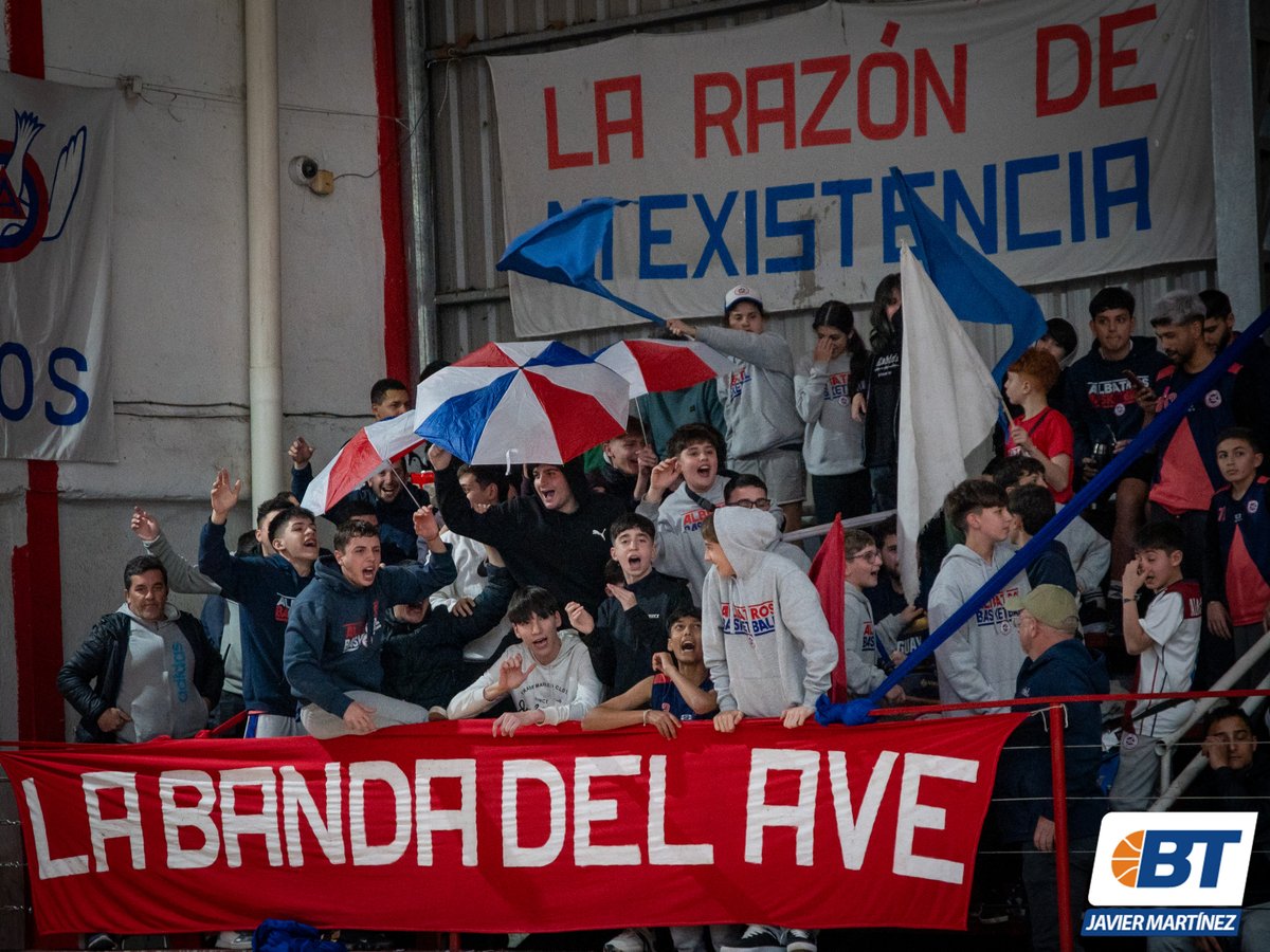 BasquetTotal's tweet photo. #DTAxBT | PARA NUNCA MÁS VOLVER

Después de 10 años en tercera, Yale consiguió el tan anhelado ascenso, tras vencer a Albatros por 76-69.

📝@toti_moreno1 

📸@KbzaJavier 

👉https://t.co/JLySvGtiSm https://t.co/fuxiwlQLYK