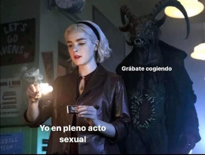 triste y con ganas de morirme ☹︎ (@cxrrly) on Twitter photo 
