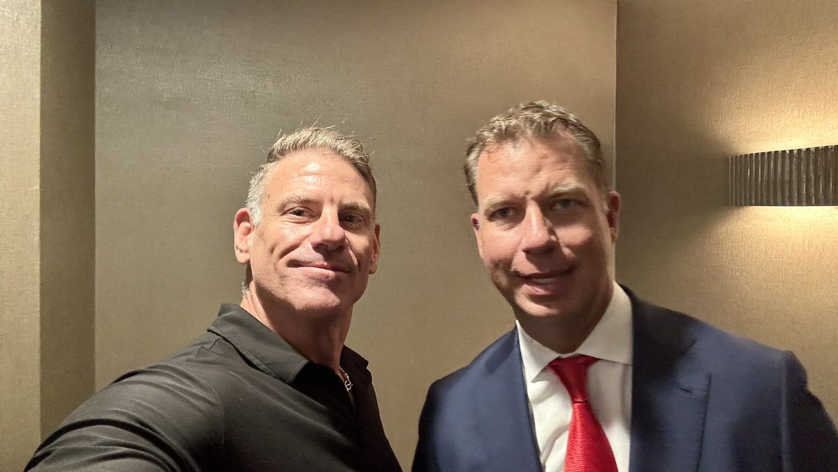 JaredRury's tweet photo. Had an amazing time with @JTFoxx ! The wisdom and energy are next level! 🔥 Grateful for the insights on branding, relationship capital, and scaling my business! 💼💡 #JTFOXX #MegaSuccess #Entrepreneurship #BusinessGrowth #LevelUp #WealthBuilding #SuccessJourney https://t.co/1M3rDfYd1b