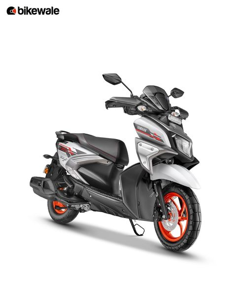 BikeWale's tweet photo. The 2024 Yamaha RayZR Street Rally has been launched in India at Rs 98,130, ex-showroom, Delhi. The scooter gets new features as part of the updates.
What do you think about the new Yamaha RayZR Street Rally?
#yamaha #rayzrstreetrally #bikewale #bwlaunch #bikes #motorcycles https://t.co/rEUgGDxY6f