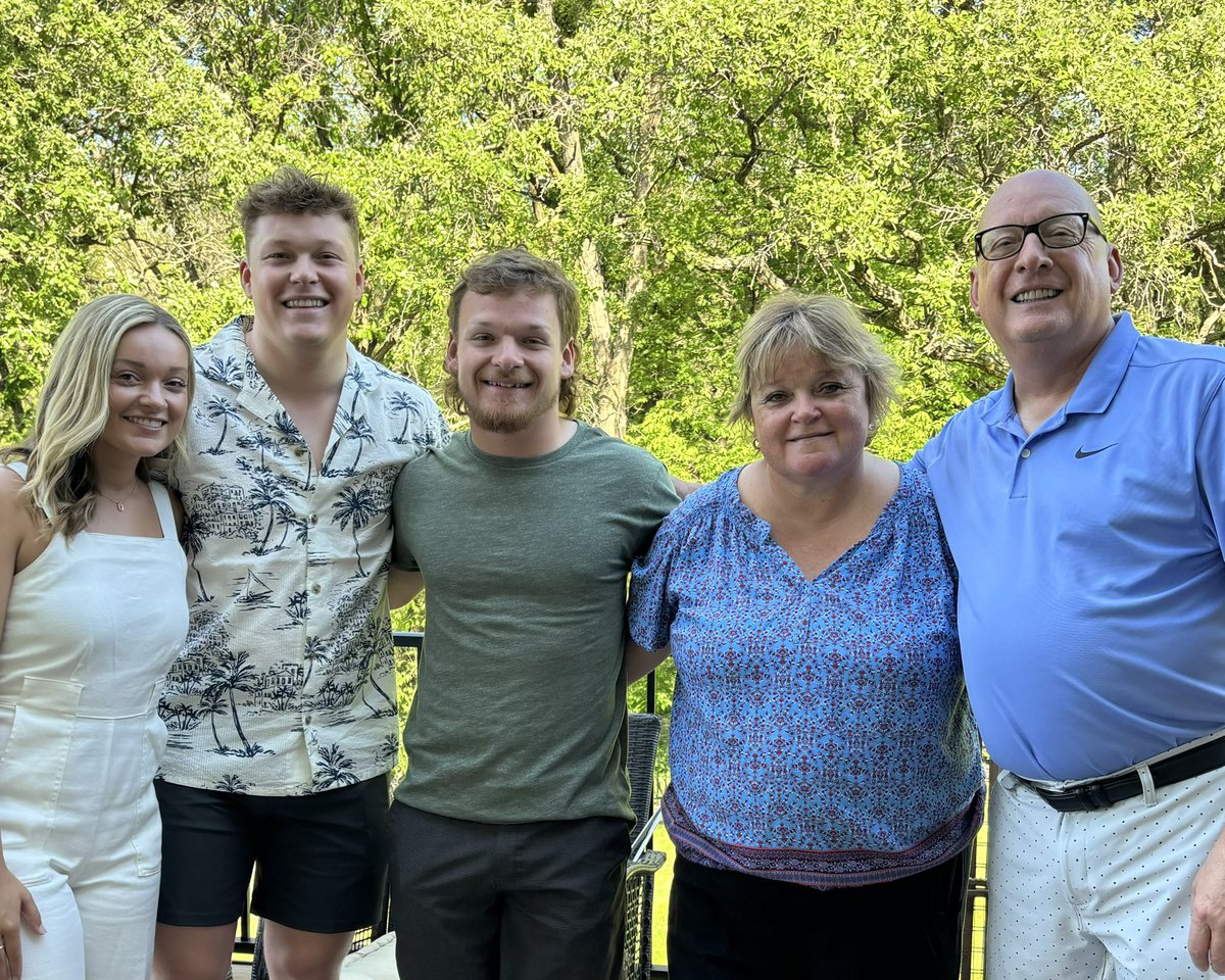 I don’t get on Twitter much anymore.. but it is Tim’s birthday and he’s a Twitter guy. Here’s to many more September birthdays!! Thanks for being the guy who we all can count on! ❤️