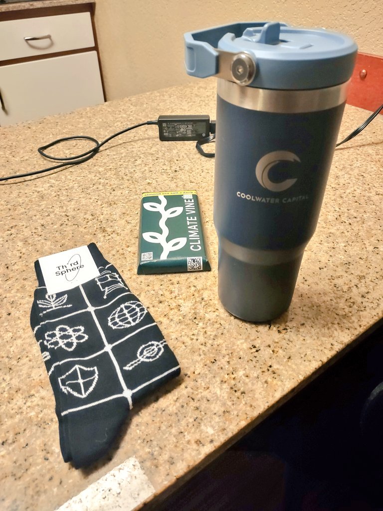 Karen E. Sheffield 🇺🇲🇵🇪 (@kar_n_twitts) on Twitter photo Company swag from today's shenanigans! 😎🧦🍫🌊 Thank you, <a href="/ClimateVines/">Climate Vine</a>, <a href="/ThirdSphereHQ/">Third Sphere</a>, and <a href="/coolwatercap/">Coolwater</a>. Company swag from today's shenanigans! 😎🧦🍫🌊 Thank you, <a href="/ClimateVines/">Climate Vine</a>, <a href="/ThirdSphereHQ/">Third Sphere</a>, and <a href="/coolwatercap/">Coolwater</a>.