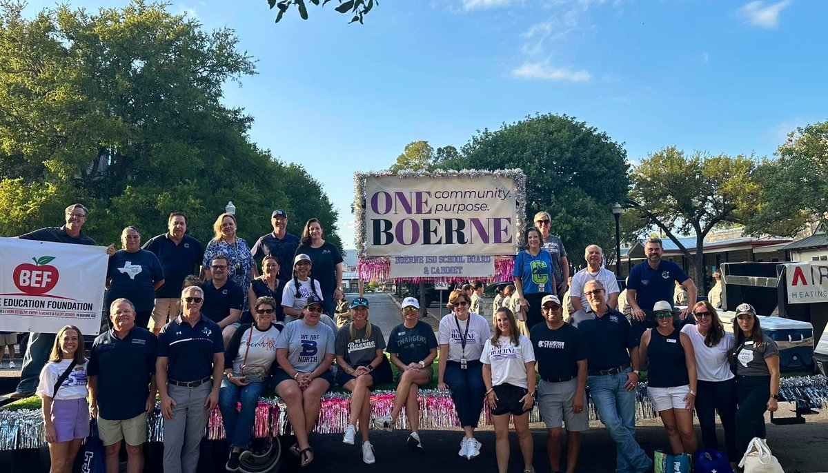 Happy Homecoming Week, Chargers! Great way to kick off the week with a little parade walking and watching 💙🤍 #letsgoCHARGERS #ONEboerne