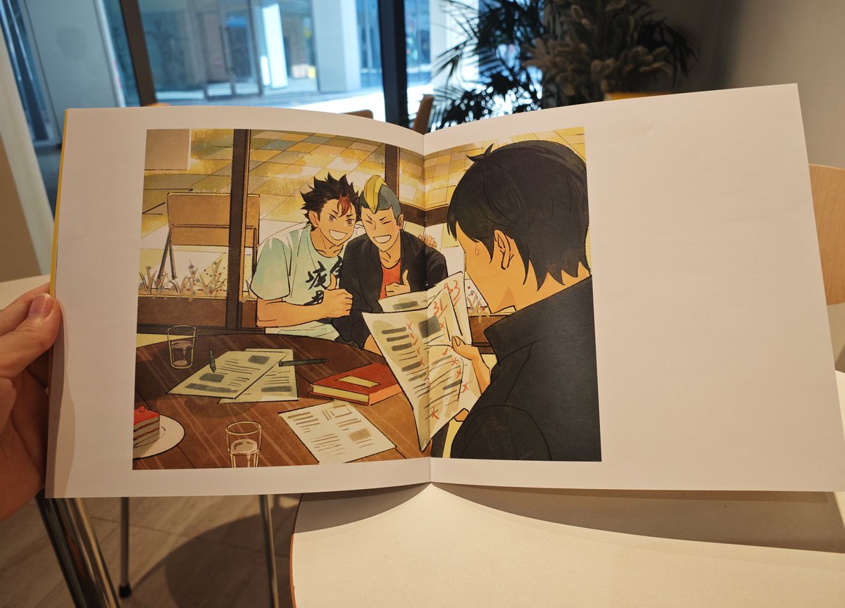 前几天拍的，希望新刊可以不滞销