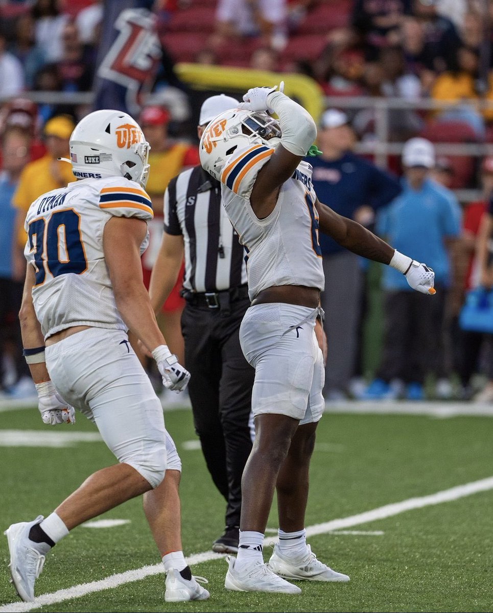 #AGTG After a great conversation I am extremely blessed to receive my 2nd D1 offer from <a href="/UTEPFB/">UTEP Football</a>! <a href="/CoachjjClark/">J.J. Clark</a>  <a href="/CoachJacobsonTJ/">Coach Tanner Jacobson</a> <a href="/BradyDavis10/">Brady Davis</a> <a href="/CoachAjPatai/">Coach Aj</a> <a href="/Coach_Donohoe/">Jacob Donohoe</a> <a href="/DavidJohnsonQB/">David Johnnson</a>