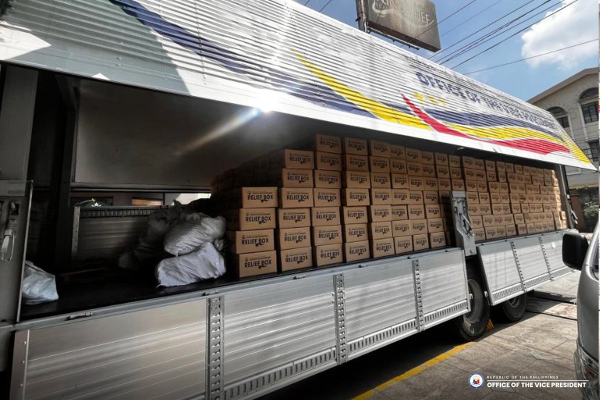 smninews's tweet image. Mahigit 1,000 relief boxes inihahanda ng Office of the Vice President para sa mga apektadong pamilya sa Jovellar, Albay dulot ng Bagyong #EntengPH

📸 OVP