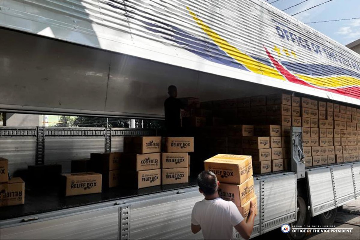 smninews's tweet image. Mahigit 1,000 relief boxes inihahanda ng Office of the Vice President para sa mga apektadong pamilya sa Jovellar, Albay dulot ng Bagyong #EntengPH

📸 OVP