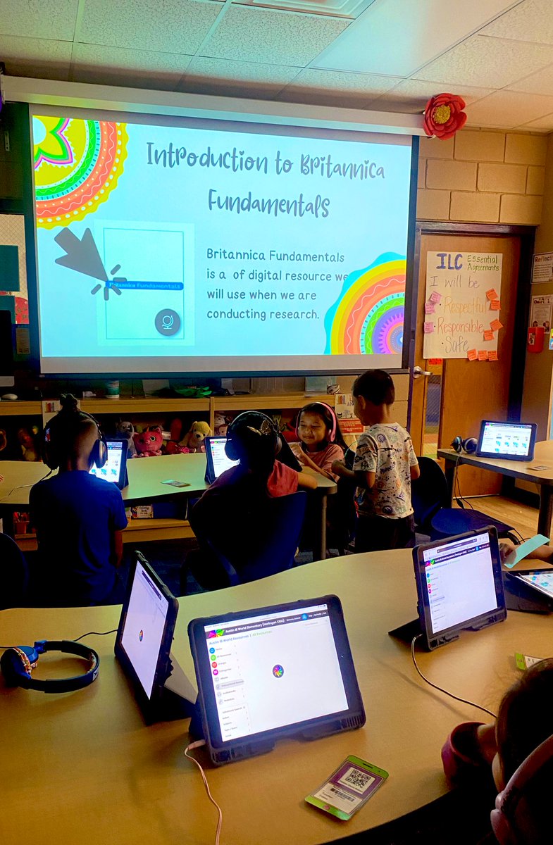 VeroRodz7's tweet photo. Introduction to @MackinVIA &amp; @Britannica Fundamentals with our 1st graders #PYP #PYPLibrarian #HCISDLibraries #WeAreAustin #PYPInquirers https://t.co/g5hN0bLO8W