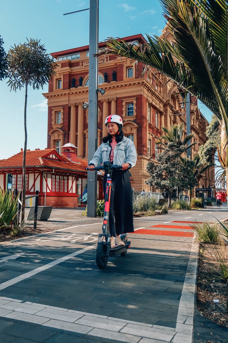 Flamingo is excited to return to Auckland with a new two-year licence! 🛴🎉

As a Kiwi-owned company, e look forward to welcoming our Auckland riders back and continuing to offer a safe, convenient and sustainable way to travel across the city.