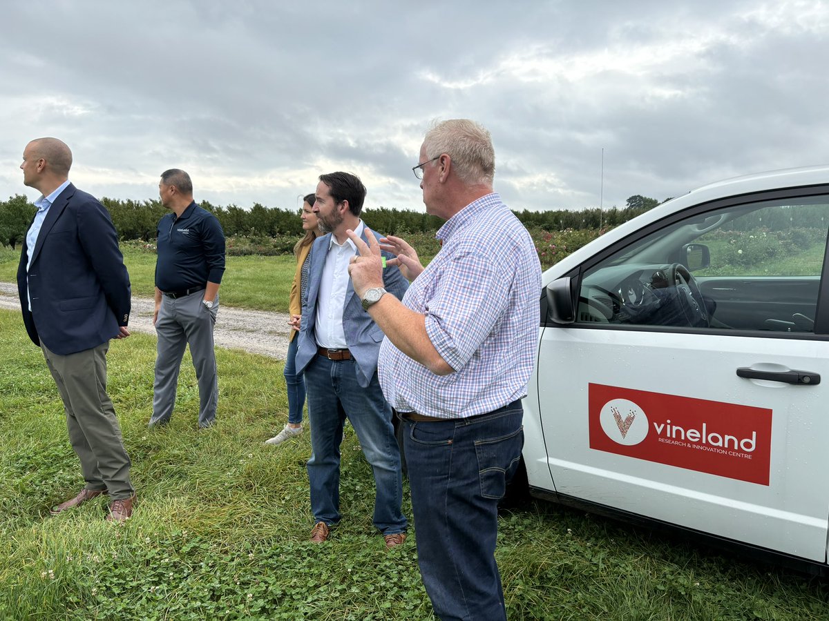 AndyDonovan64's tweet photo. What a visit to the Niagara Region today to see the future home of #CanturaTherapeutics, reconnecting with @vinelandrsrch and a visit to #CleanWorks. Thanks @NiagaraEconomic and #EricChou for the opportunity. cc @LifeSciencesON https://t.co/cnGCWwt2N3