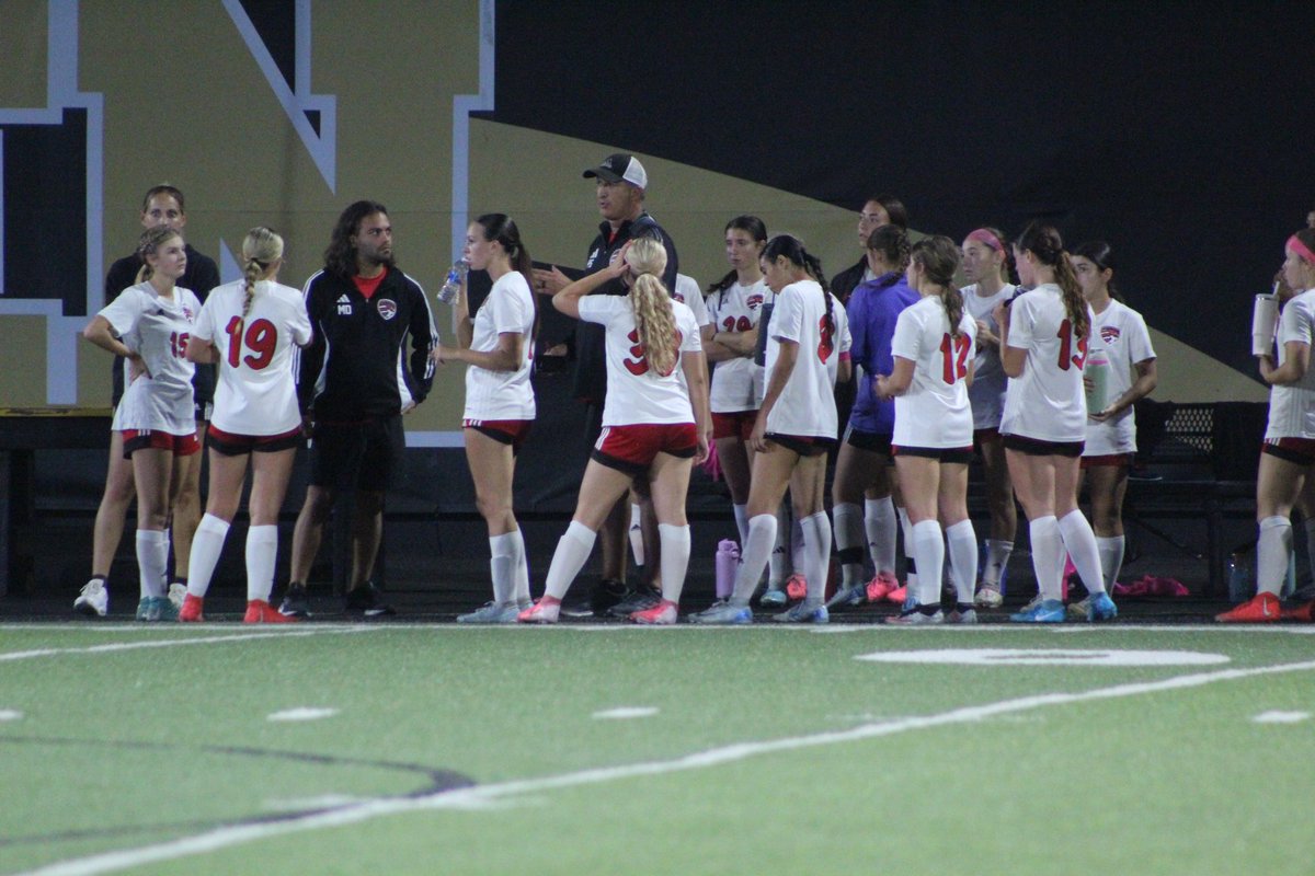 Canfield girls soccer defeated Warren Harding 2-1 to improve to 10-2-0. 

Canfield goals by Lexi Toporcer and Gabby Orr. 

Assists by Gianna Marino. 
Canfield keeper Lauren Padgett had 2 saves. 

Canfield outshot Harding 20-5