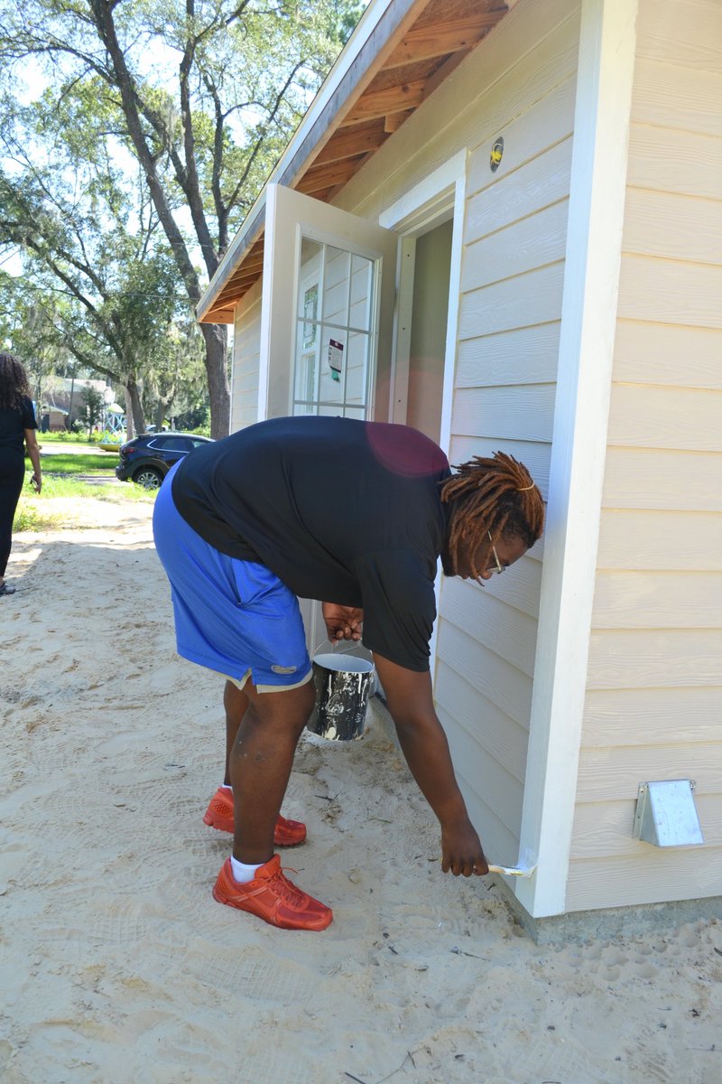 Today I Joined <a href="/alachuahabitat/">Alachua Habitat</a> to help families find stability and affordable housing. I am honored to be apart of such a great organization to help out families!  <a href="/Fl_Victorious/">Florida Victorious</a> #FVFoundation