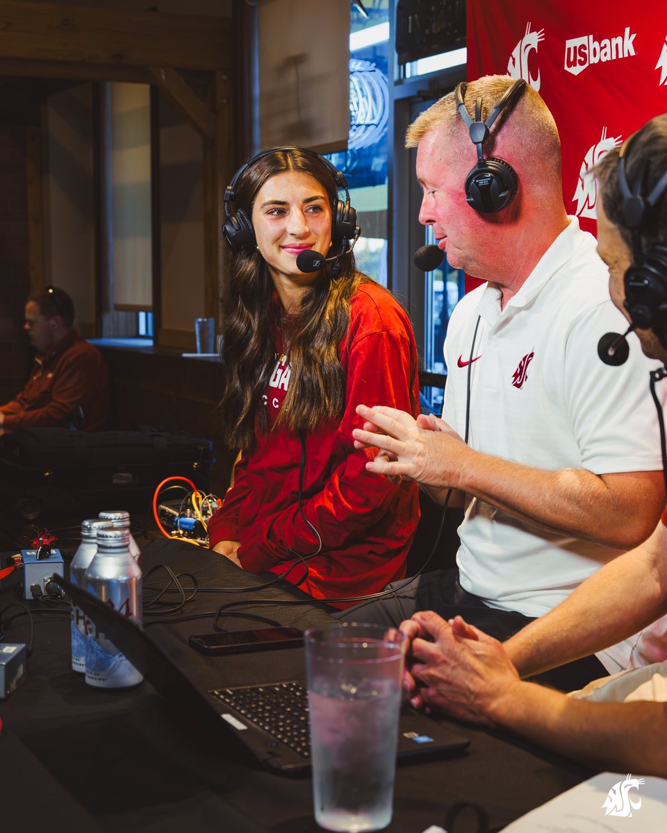 WSUCougarSoccer's tweet image. Live from the Cougar Soccer Coaches Show 👏👏

#GoCougs