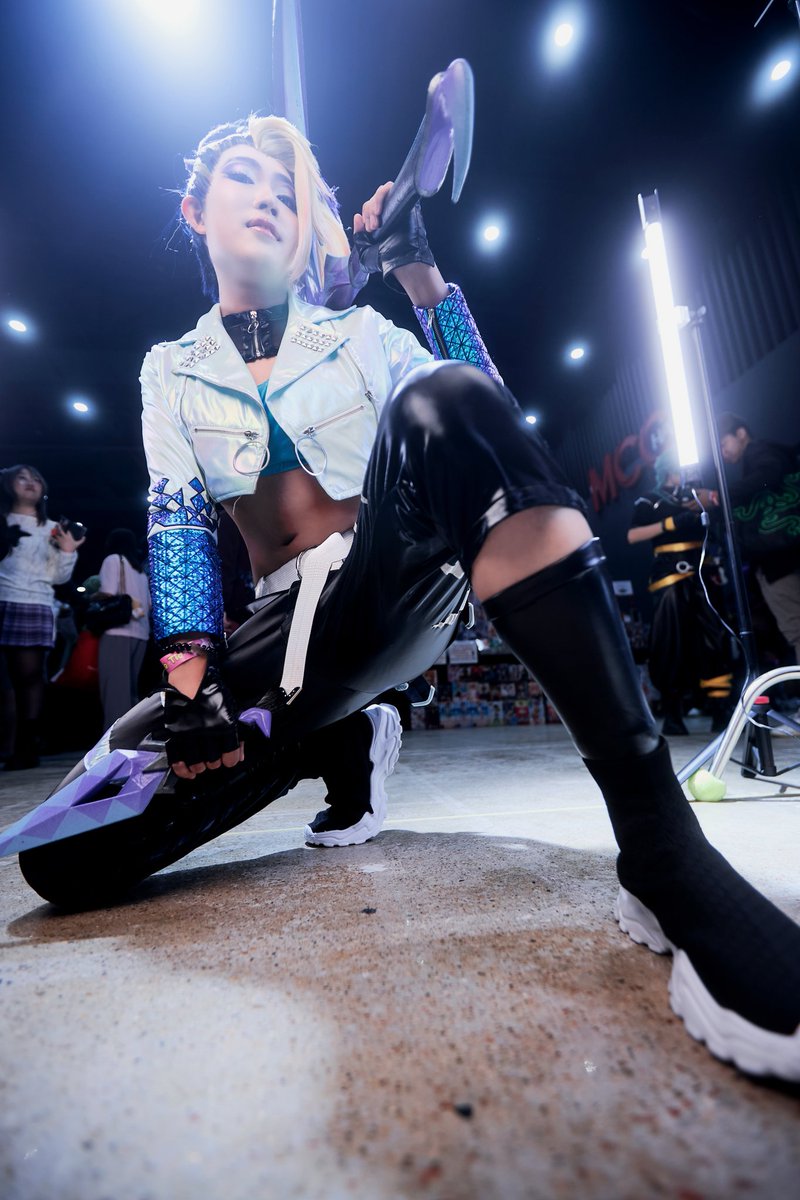 Fi0Cosplayer's tweet photo. ᴬᵏᵃˡⁱ ᴷᴰᴬ ᴬᴸᴸ ᴼᵁᵀ 🩵
📸 by Innocent-Cosplay
💄by K'Kanyapat Sangdech
#KDA #ALLOUT #KDAMORE #LEAGUEOFLEGENDS
#cosplay #akali #akalicosplay #riotgames #코스프레 #kdacosplay https://t.co/9Hz6OlSs0O