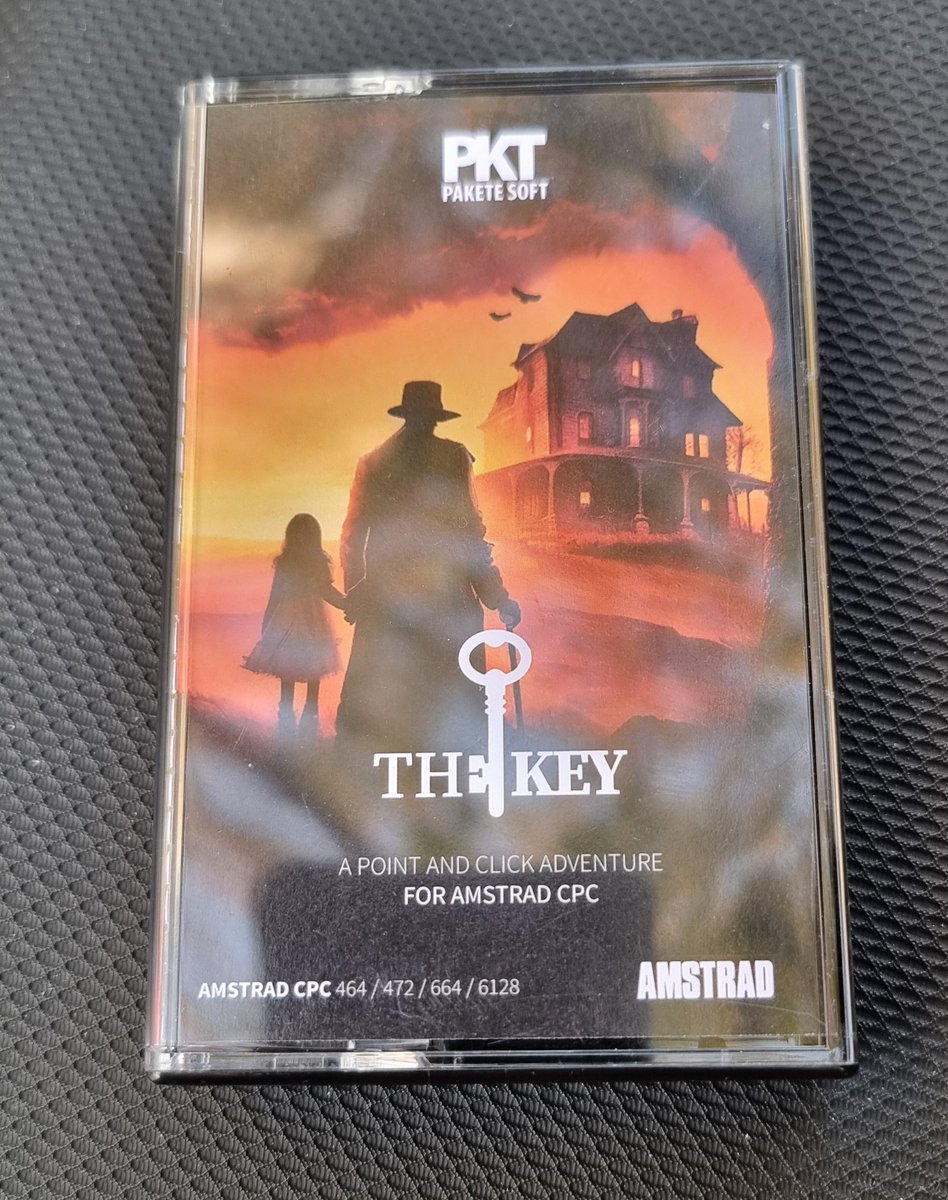 duroweek's tweet image. Aqui os dejo alguna foto hecha a mi edición física del juego #thekey realizada por #paketesoft @jsureda y @santiontanonMSX 
Como siempre llena de detalles y muy currada, @star2024
Primera aventura #pointandclick para #amstrad  #cpc
paketesoft.com/es