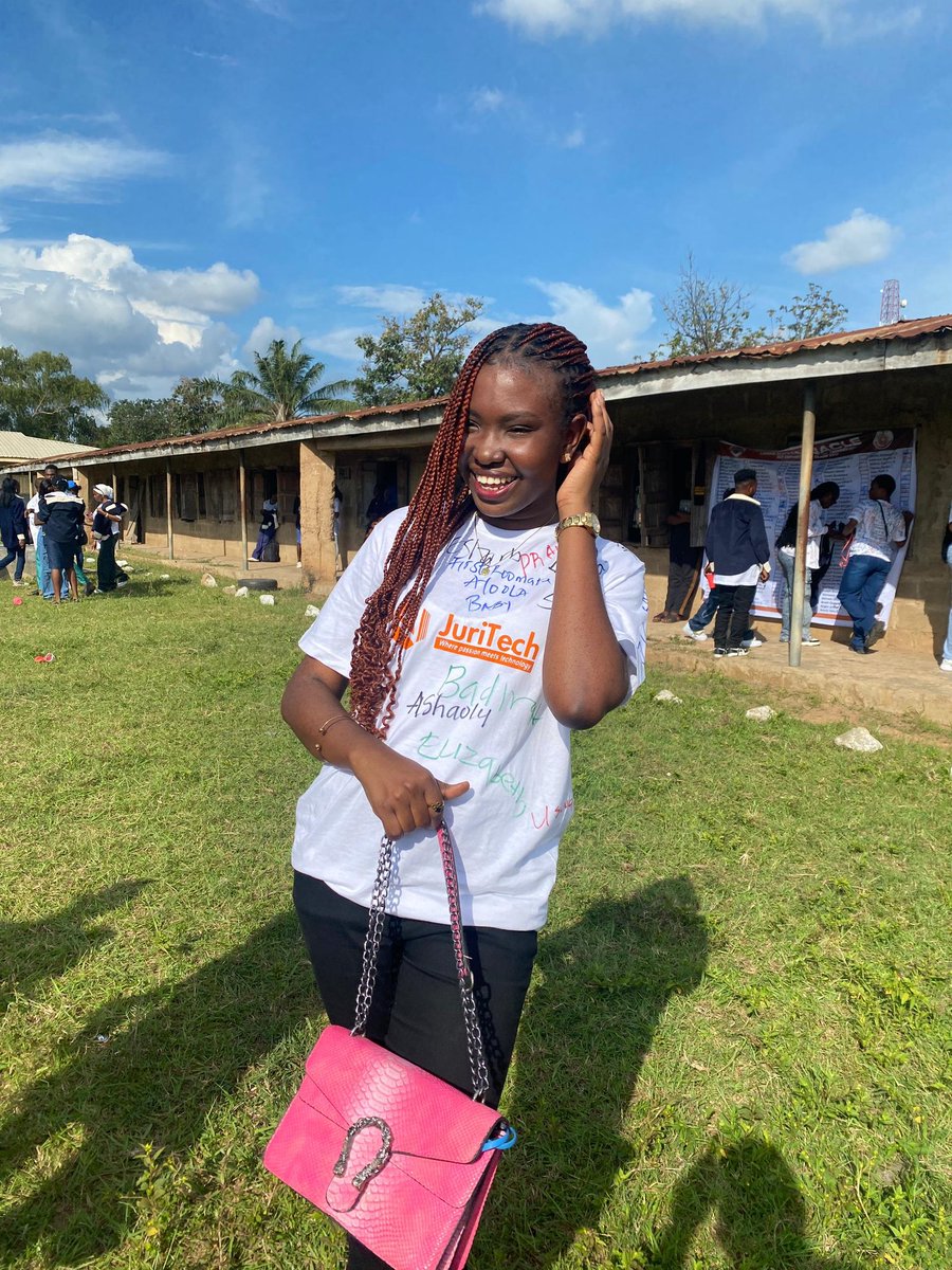 lizzyjury's tweet photo. Lord am grateful 🥰
#Btechbagged https://t.co/mLfv2MKzHH