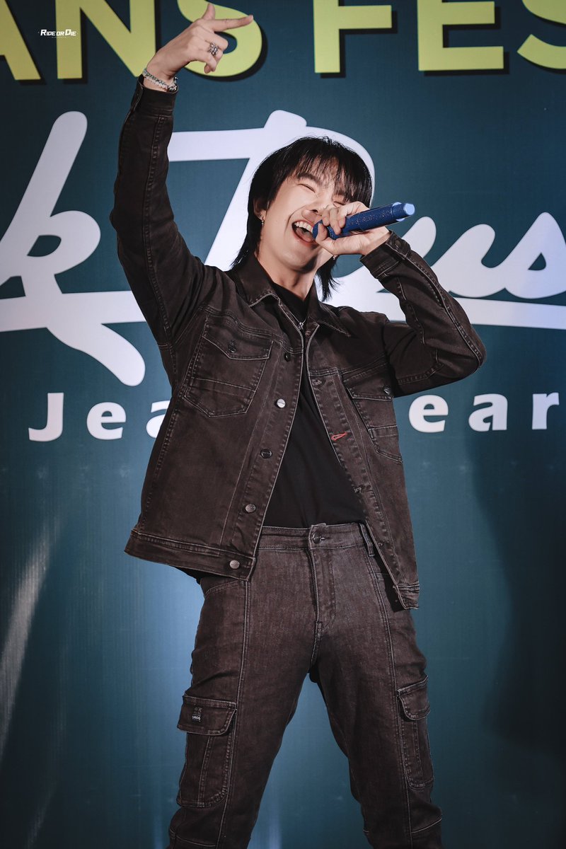 Good morning Build &amp; BYL 🔆 🦭
ขอให้พวกเรามีแรง มีพลัง 
ในทำงานการใช้ชีวิตทุกๆๆวัน
2409 BuildURMorning
<a href="/JakeB4rever/">BIU.</a> #BuildJakapan #Beyourluve