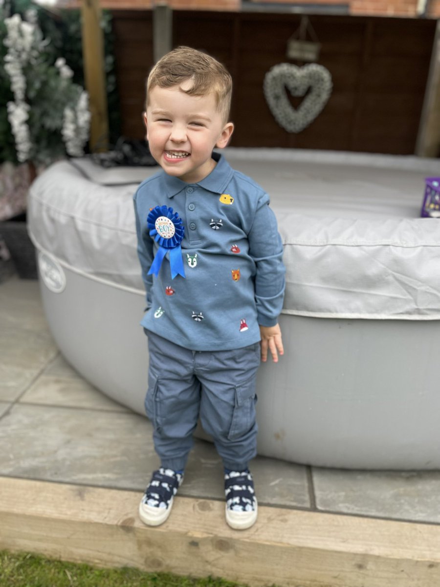 A L E X 🩶 tweet media