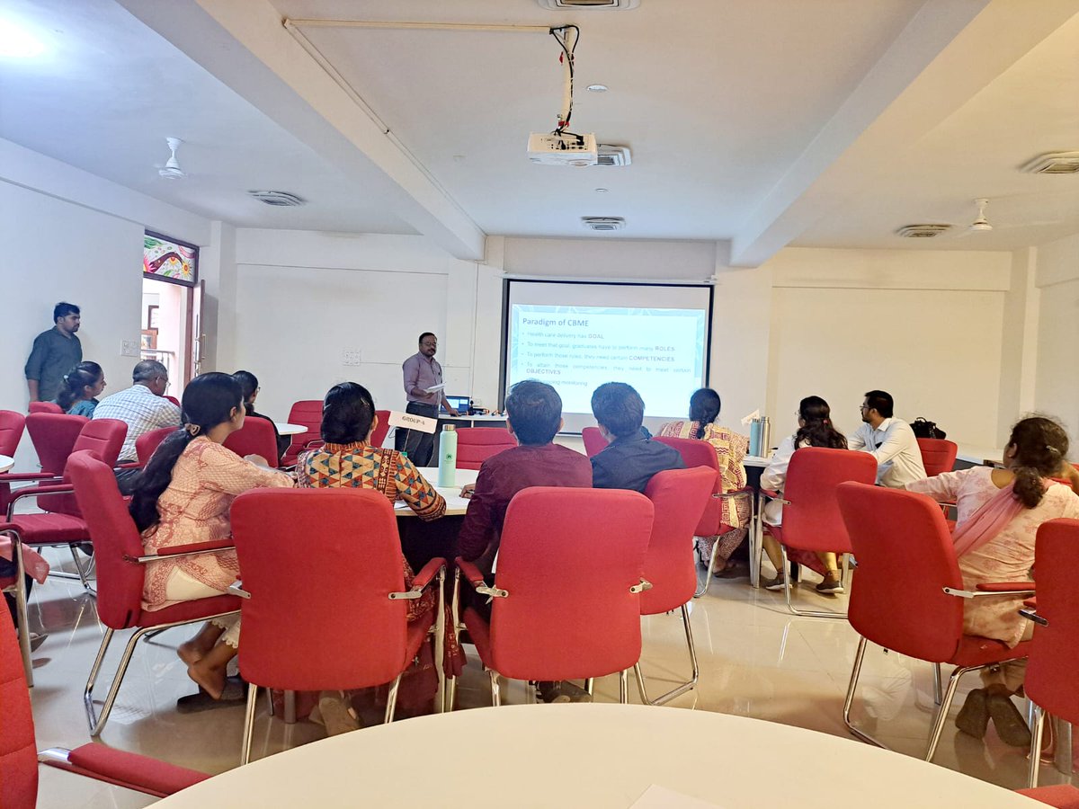 schchannapatna's tweet image. 🌟 FDP 3.0 at SCMCH: Empowering Medical Educators!
The Department of #Medical_Education at #SCMCH & RI recently hosted the highly successful #Faculty_Development_Program (#FDP) 3.0, offering a two-week journey of knowledge and innovation!
Read more: college.scmch.org/news/faculty-d…