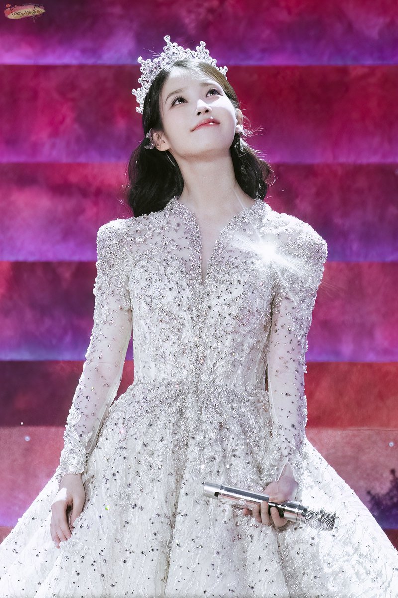 filipe910910's tweet photo. “The Majesty of the Queen of K-pop”
@_IUofficial https://t.co/2ITNx5vdEX