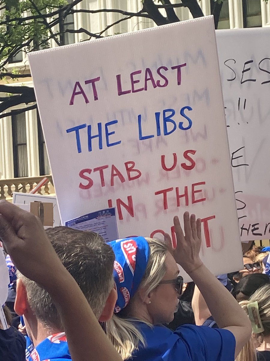 rlong62's tweet photo. Nurses and Midwife strike now.
@ChrisMinnsmp @RyanPark_Keira
15% increased Salary. Wage justice for NSW nurses and midwives now!
#valueus
@nswnma
@TeachersFed
@unionsnsw https://t.co/O3IiSJK38X